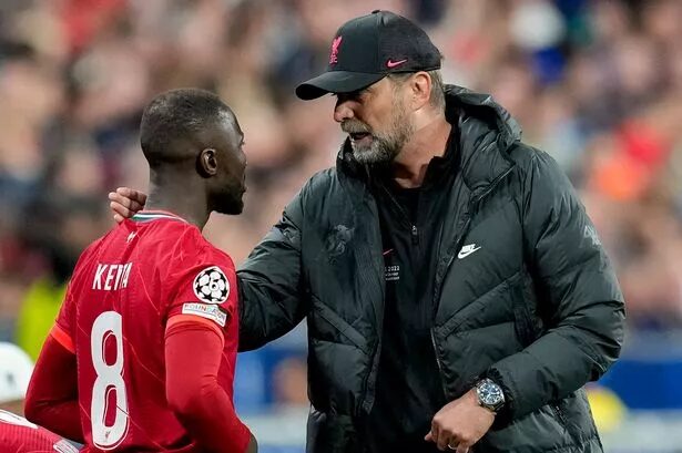 Les larmes aux yeux de Naby Keita, l'émotion à l'annonce du départ de Jürgen Klopp