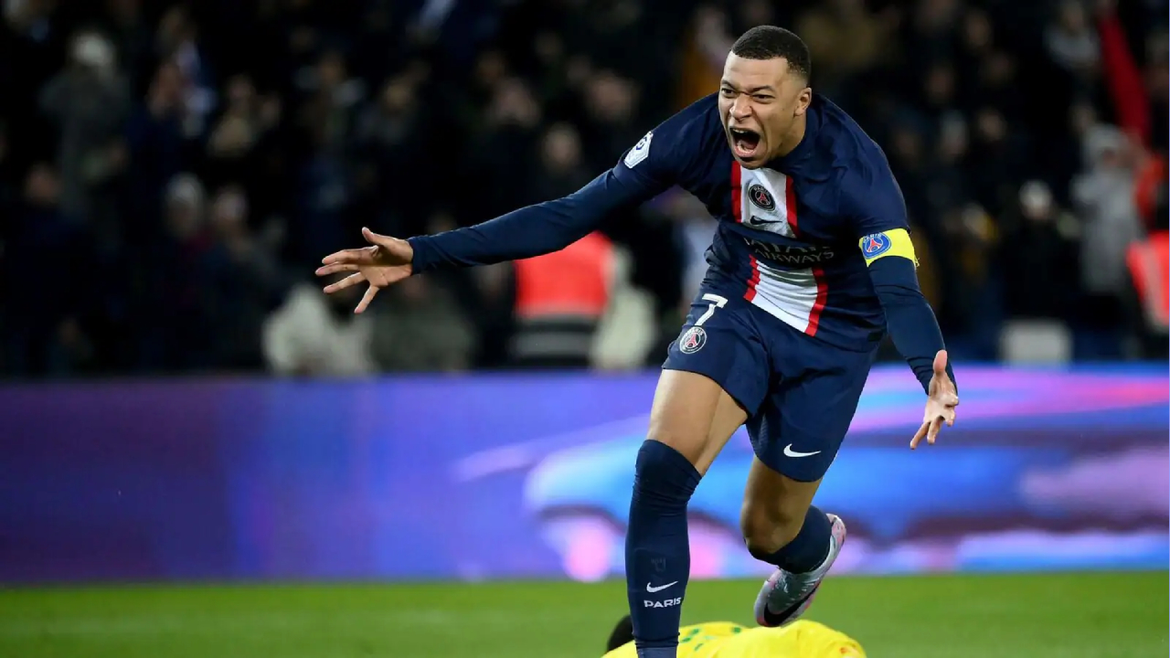 France : Kylian Mbappé fait une étrange confession sur son salaire au PSG