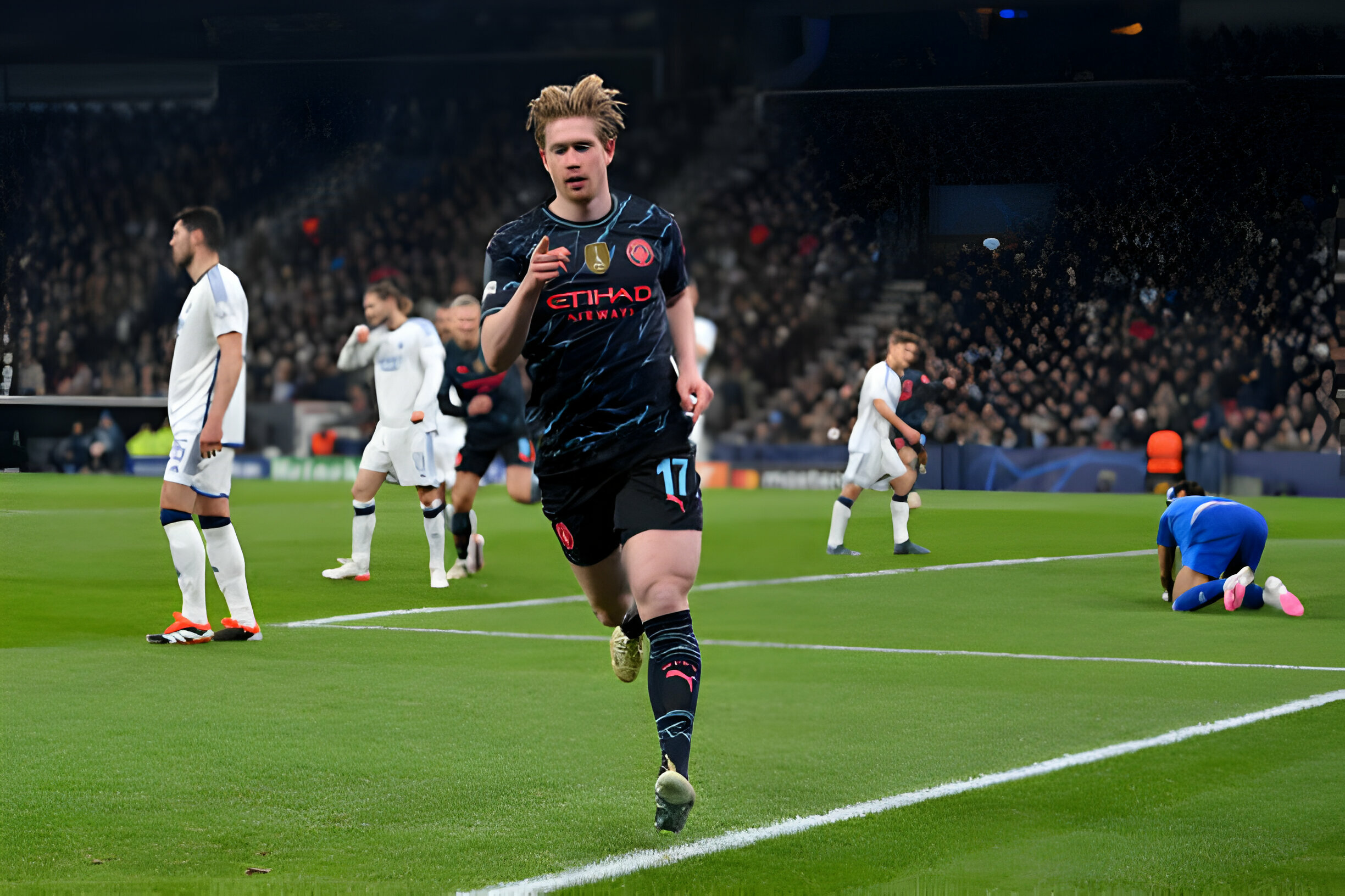 VIDEO : BUUTT ! De Bruyne fait déjà craquer Copenhague en ouvrant le score