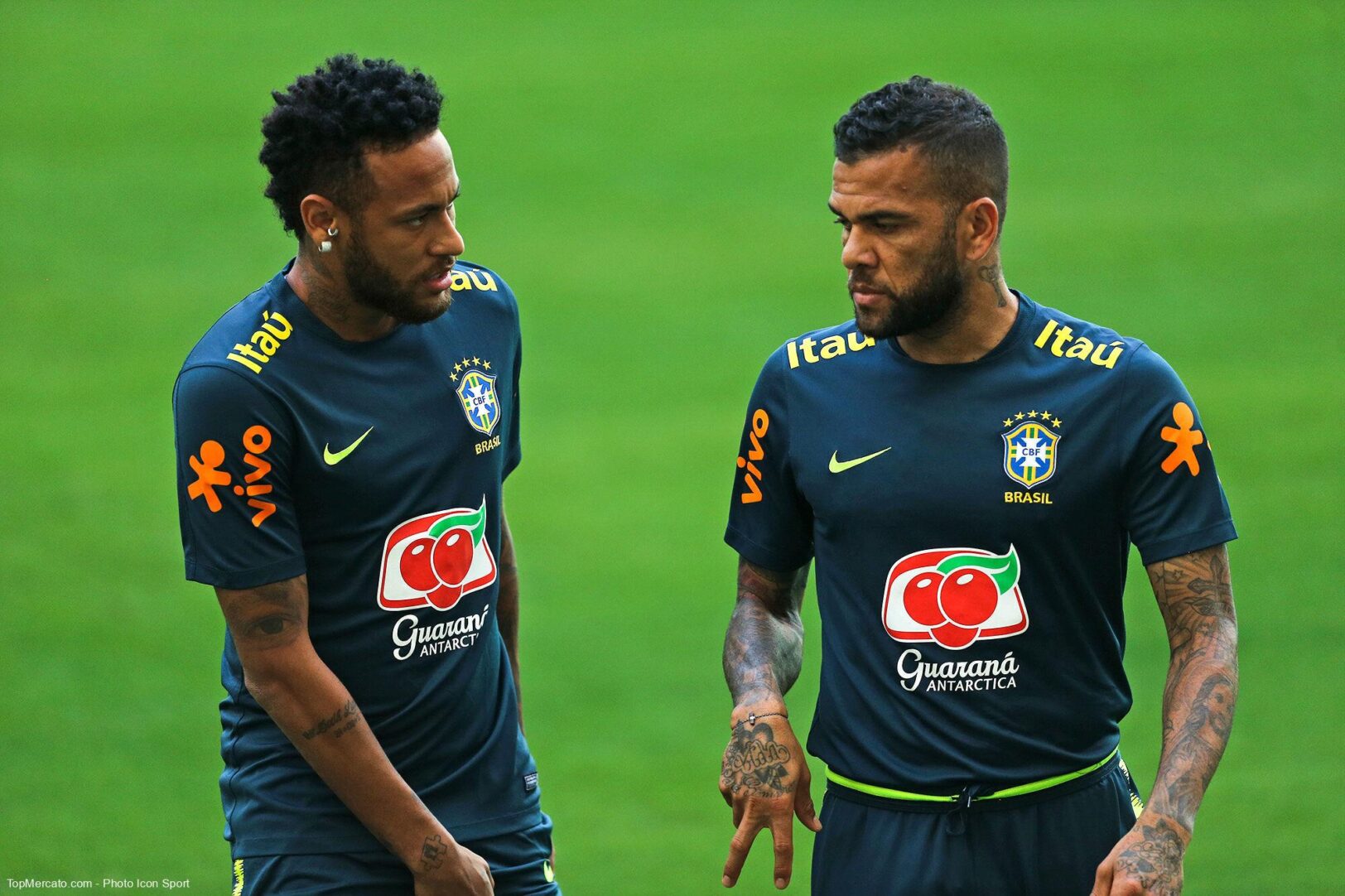 Neymar Dani Alves Bresil