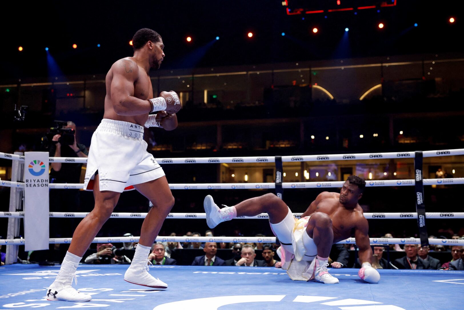 Tyson Fury vs Anthony Joshua : Francis Ngannou donne une réponse intrigante