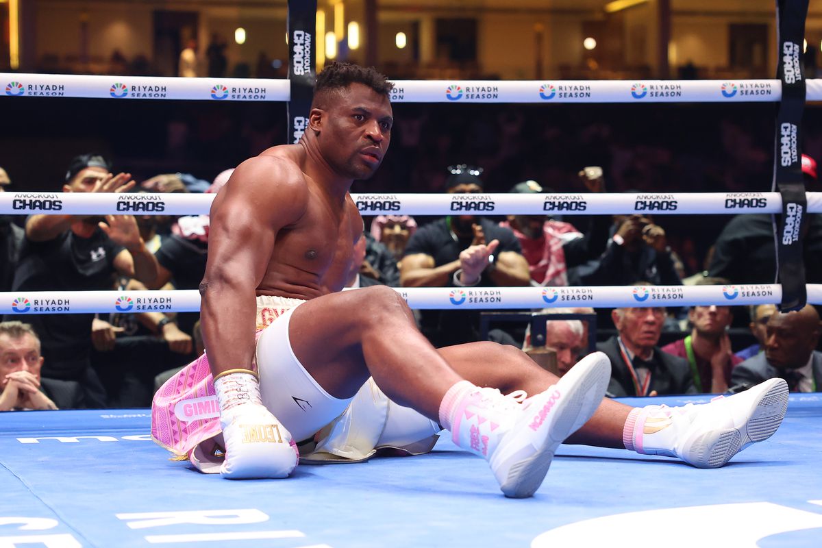 Anthony Joshua règle ses comptes : "Si Francis Ngannou avait gagné, il allait déchirer…"