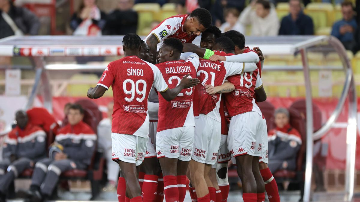 Ligue 1 : Monaco arrache une victoire précieuse face à Lille et retarde le titre du PSG