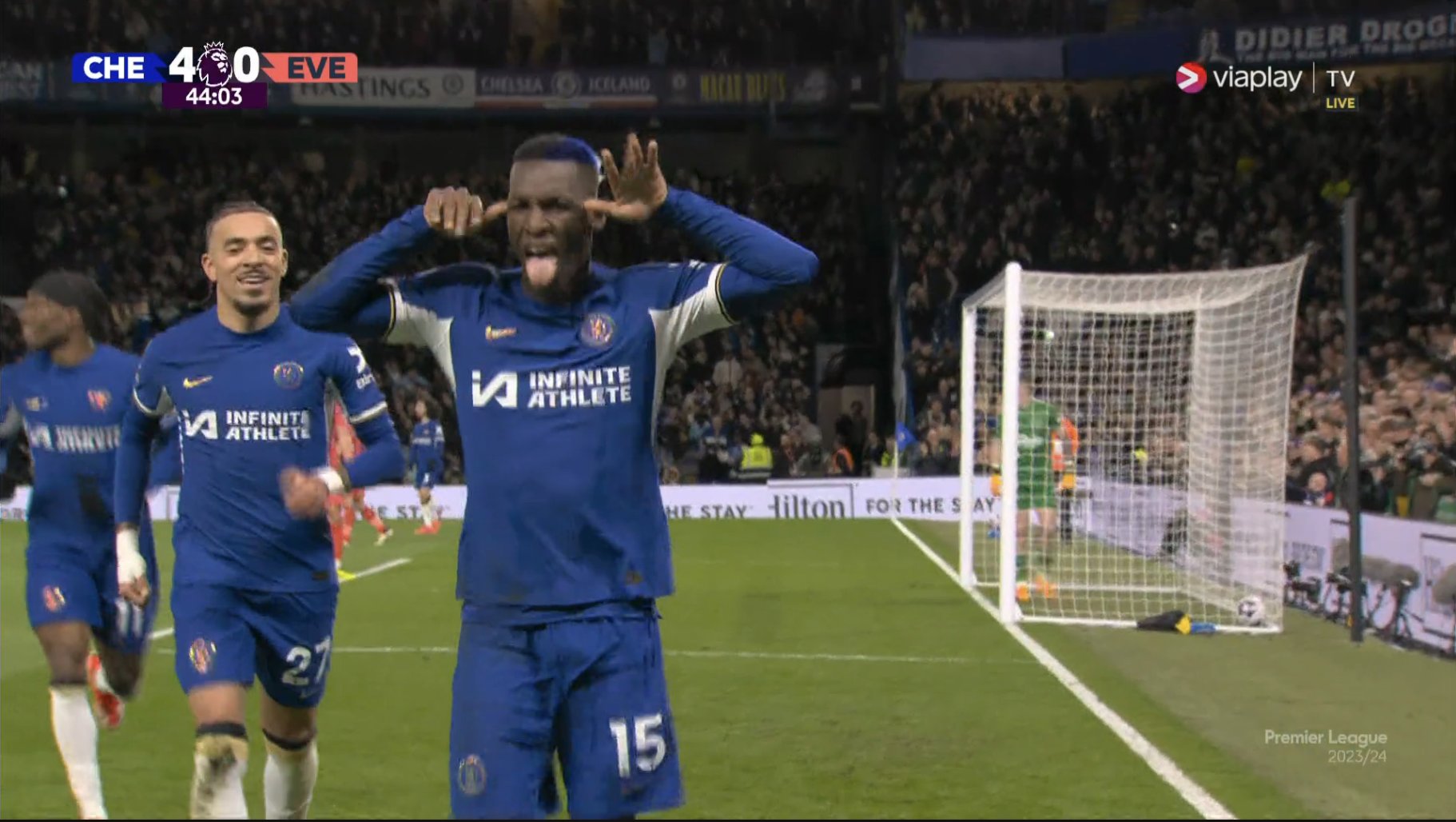 VIDÉO : Le magnifique enchaînement de Nicolas Jackson face à Everton, quel Golazo !