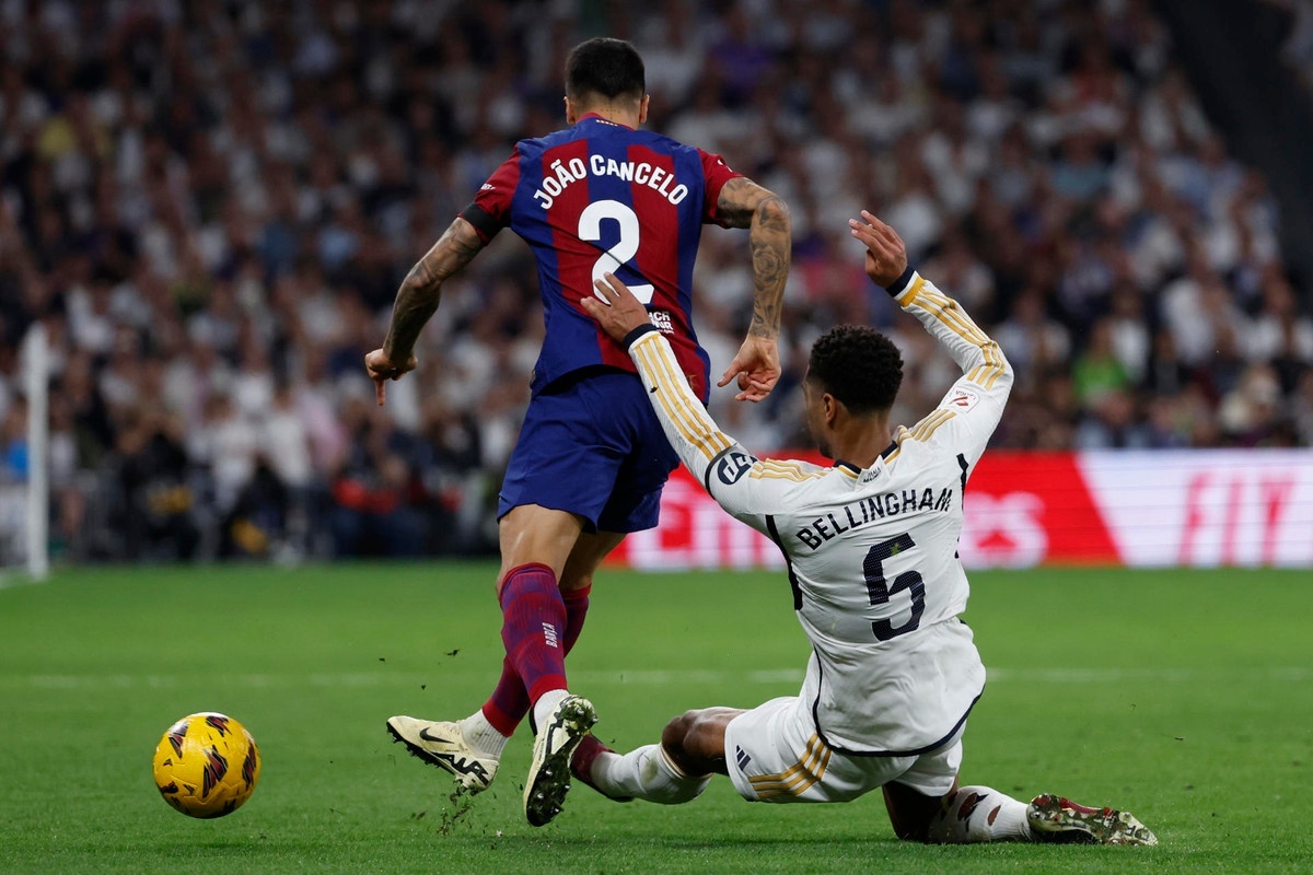 João Cancelo 