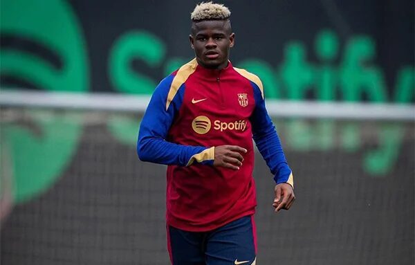 Xavi envisage de d'intégrer Mikayil Faye en équipe première 