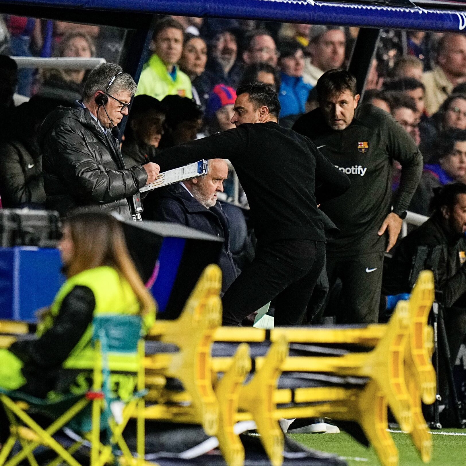  Xavi Hernandez fou de rage après l’élimination du Barça