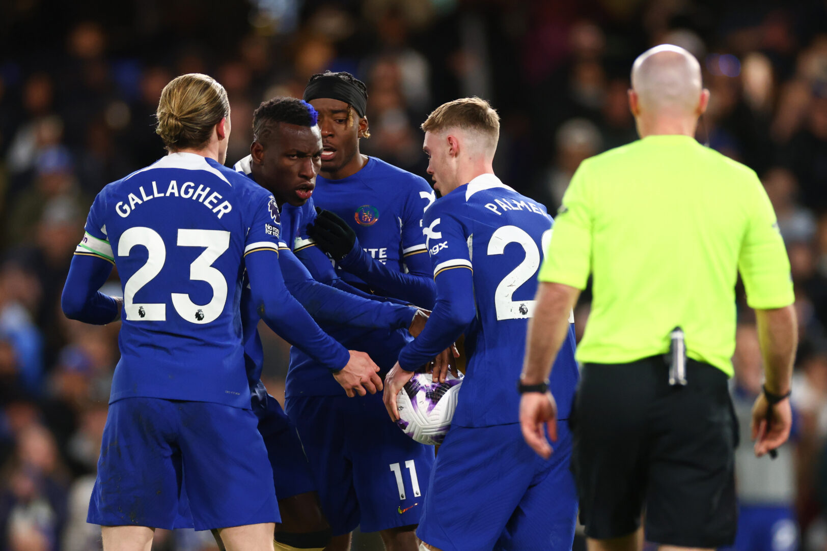 Chelsea : Palmer, Madueke et Jackson s'embrouillent pour un... penalty ! (VIDEO)