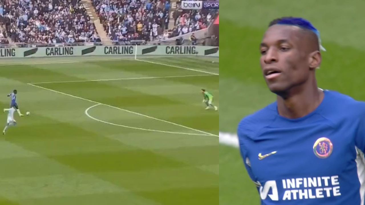 Man City – Chelsea : Seul devant le but, Nicolas Jackson refuse de tirer et choque (VIDEO)