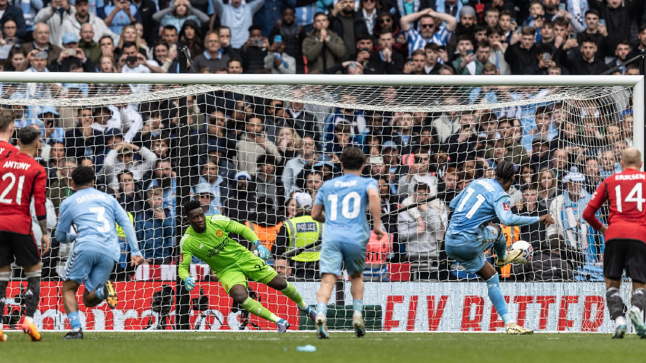 VIDEO : André Onana brille aux tirs au but et envoie Manchester United en finale de FA Cup