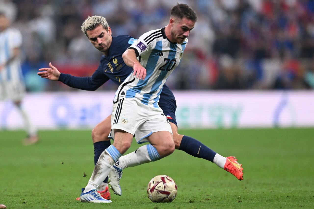Real Madrid : Ancelotti veut recruter un bourreau des Bleus pour son milieu !