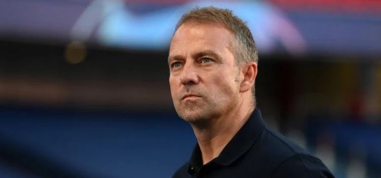 Barça : « Il va rester au club », la 1ere décision forte de Hansi Flick