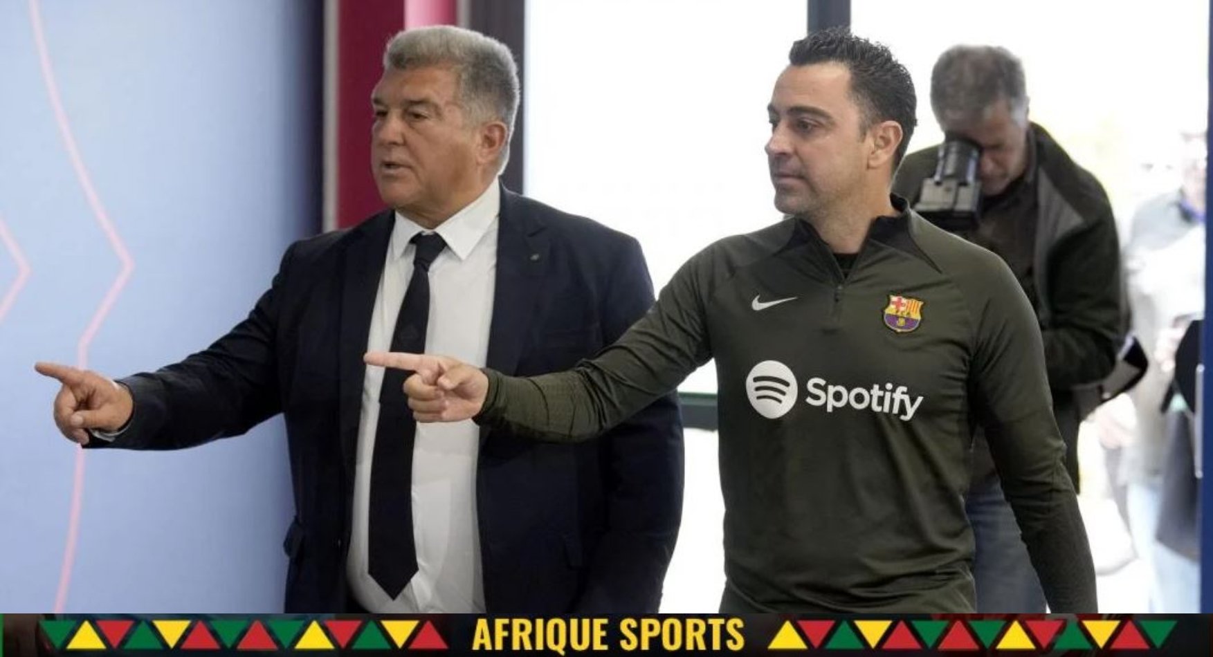 Barça : Xavi demande à le voir, la réaction étonnante de Joan Laporta