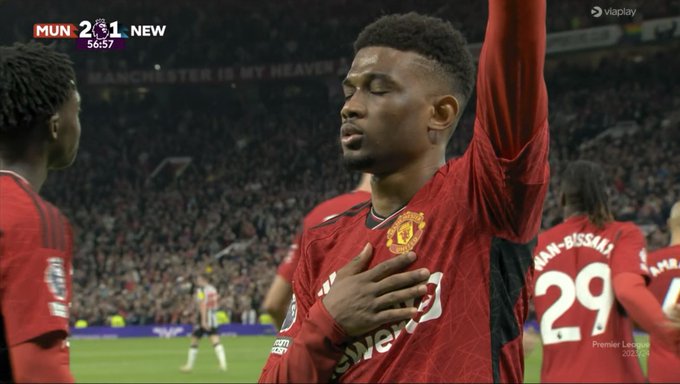 VIDEO : Après son joli travail sur le premier but, Amad Diallo inscrit un GOLAZO et redonne l’avantage à Man United