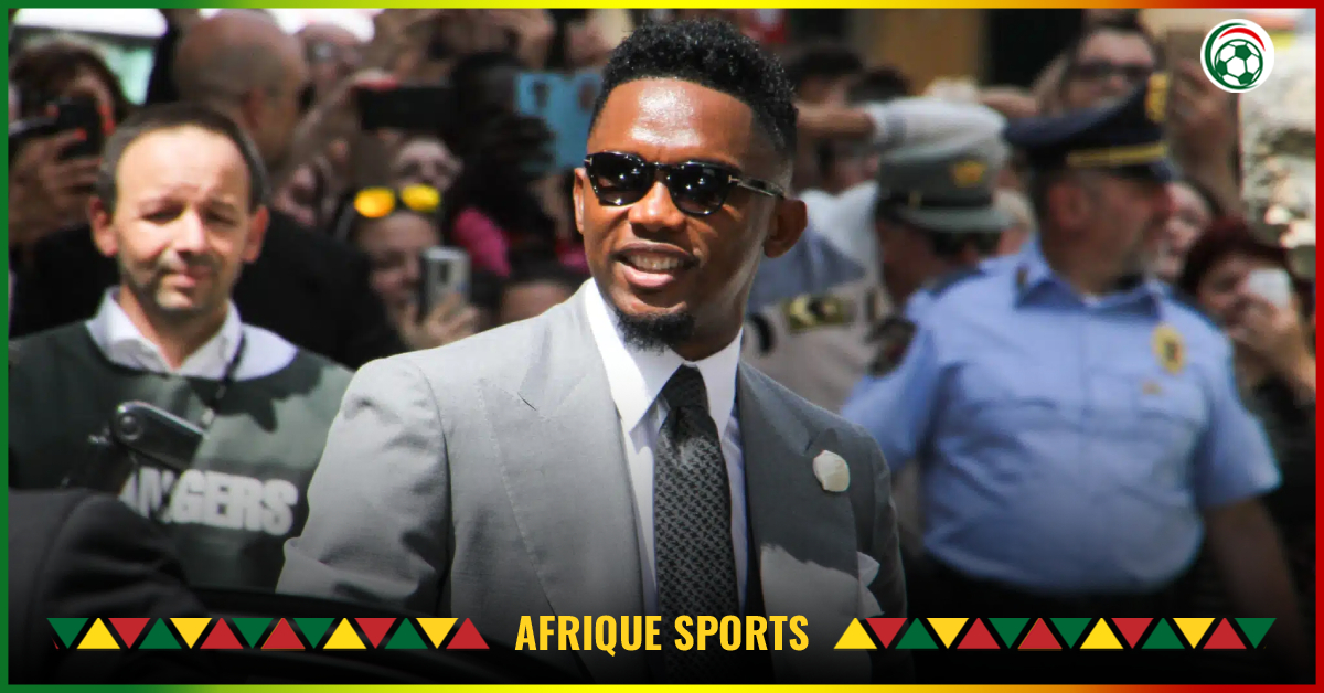 Cameroun : Samuel Eto’o brille au défilé et fait un sacré pied de nez !