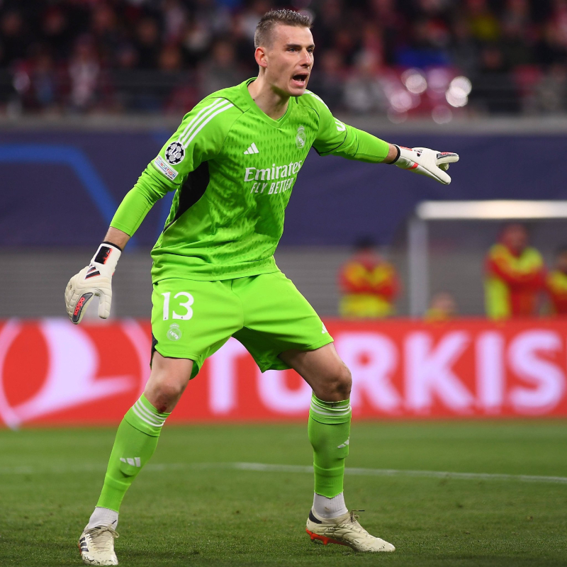 17 jours avant Dortmund, Carlo Ancelotti tranche définitivement : "Lunin est bon mais Courtois…"