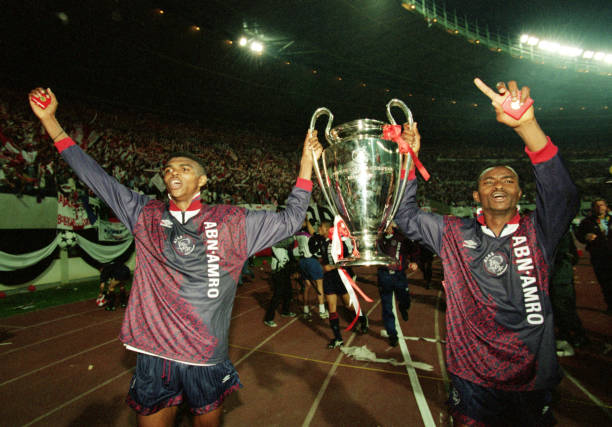 Voici le classements des 25 joueurs africains qui ont gagné la Ligue des champions 4 Finidi George (Nigeria)