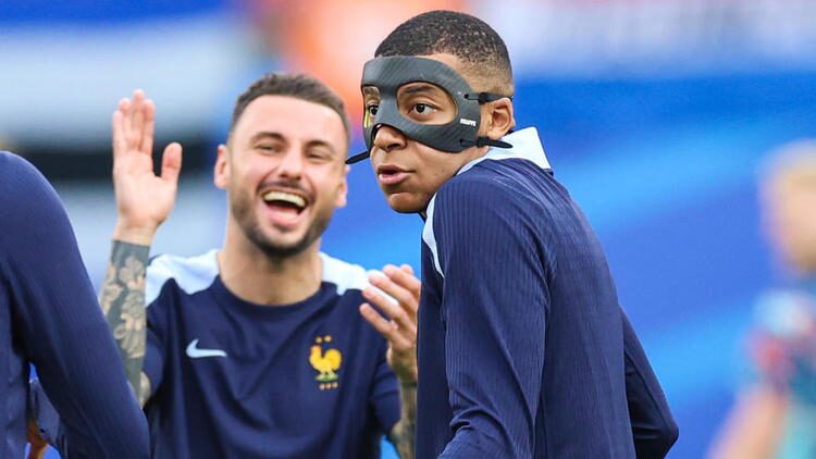 Euro 2024 : Robert Lewandowski annonce la mauvaise nouvelle à Kylian Mbappé