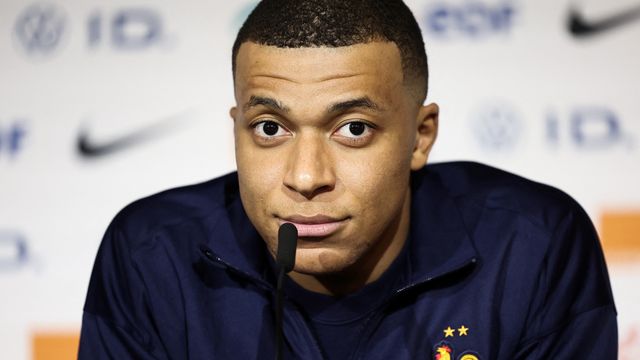 Real Madrid : Mbappé Touché par les Félicitations de Cristiano Ronaldo et des Légendes du Club