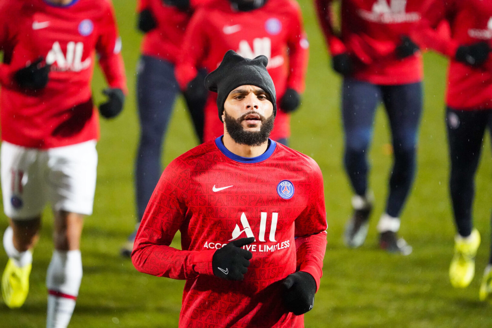 Il quitte aussi le PSG et mâche ses compatriotes : " J'ai mis une croix sur la France"