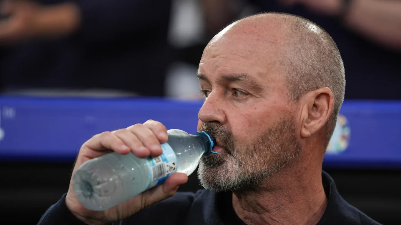 l'UEFA expulse un arbitre argentin et ses assistants après un gros scandale 2 l'UEFA expulse un arbitre argentin et ses assistants après un gros scandale