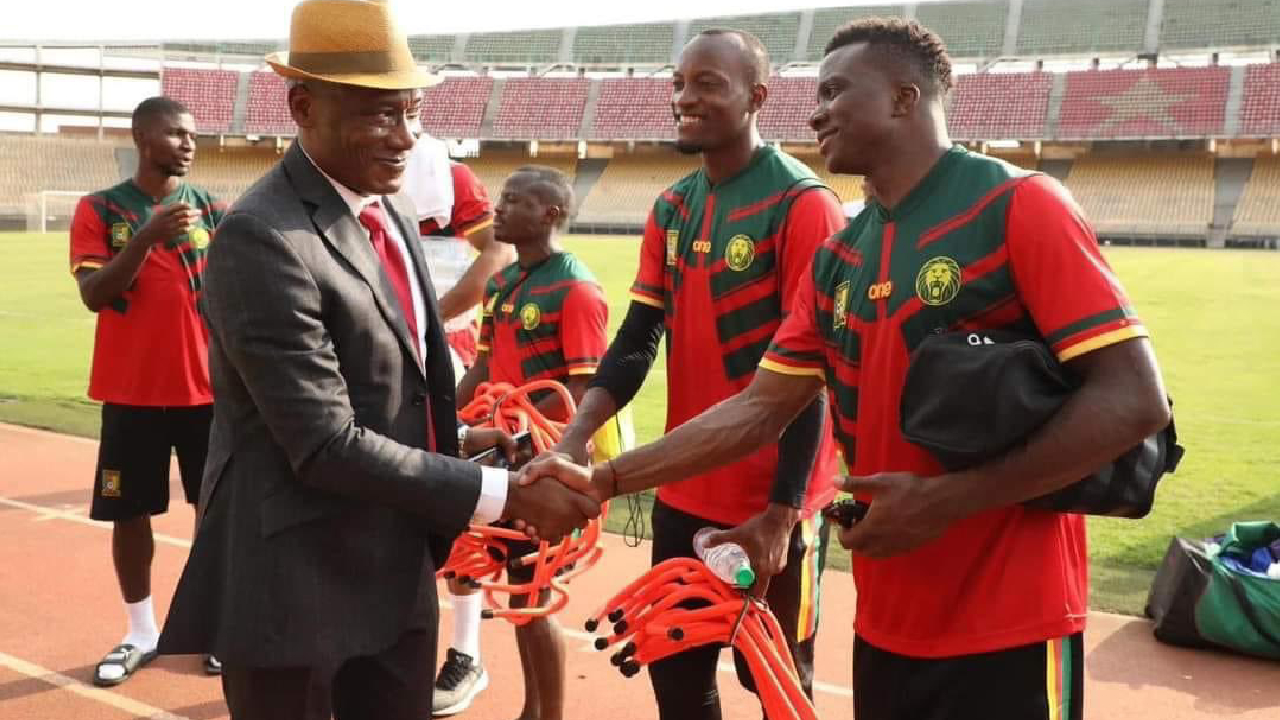 Joseph Antoine Bell : L'information très frustrante pour le Cameroun en voyage en Angola