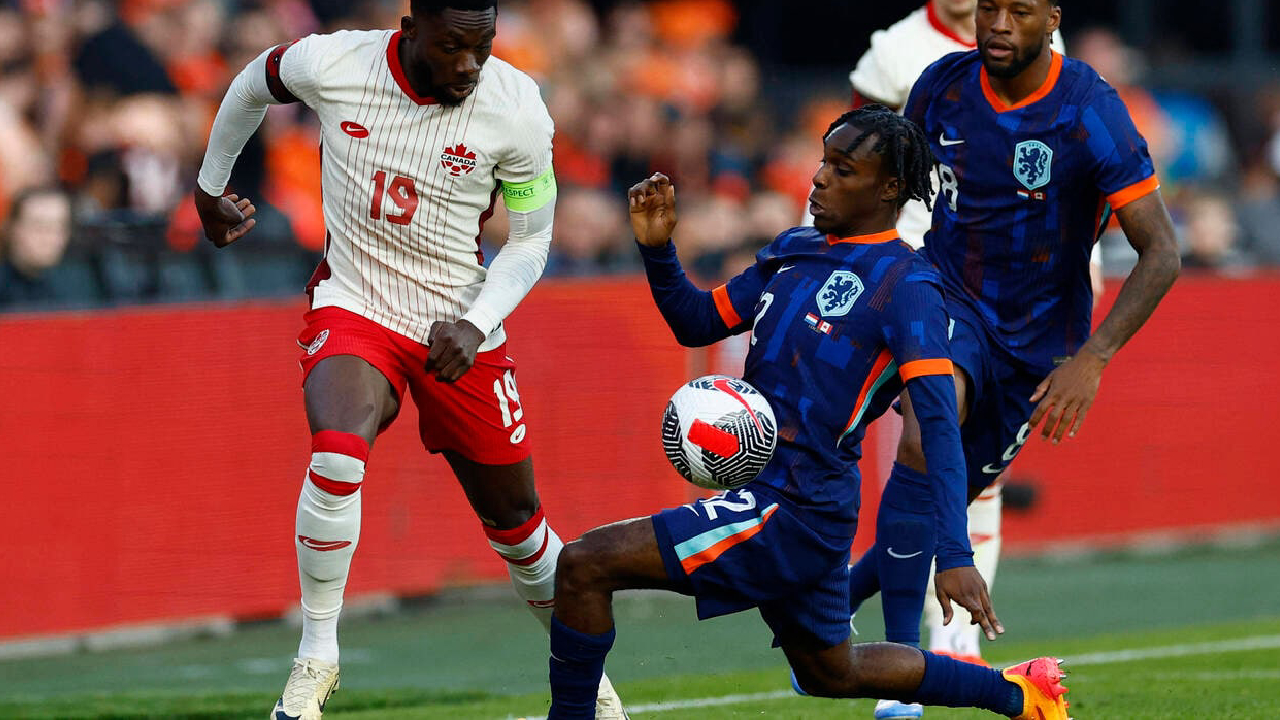 Amical : Memphis Depay et les Pays-Bas balaient Alphonso Davies et le Canada