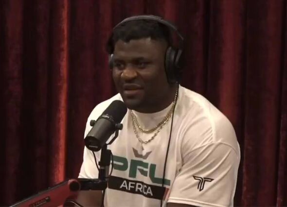 La bonne nouvelle tombe enfin de la bouche de Francis Ngannou : "19 octobre, je vais le faire" 2 La bonne nouvelle tombe enfin de la bouche de Francis Ngannou : "19 octobre, je vais le faire"