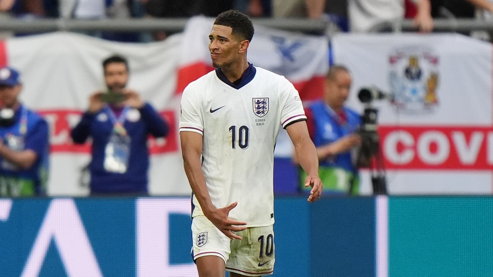Euro 2024 : “À part ses buts, il ne fou rien”, Jude Bellingham se fait sévèrement taclé !