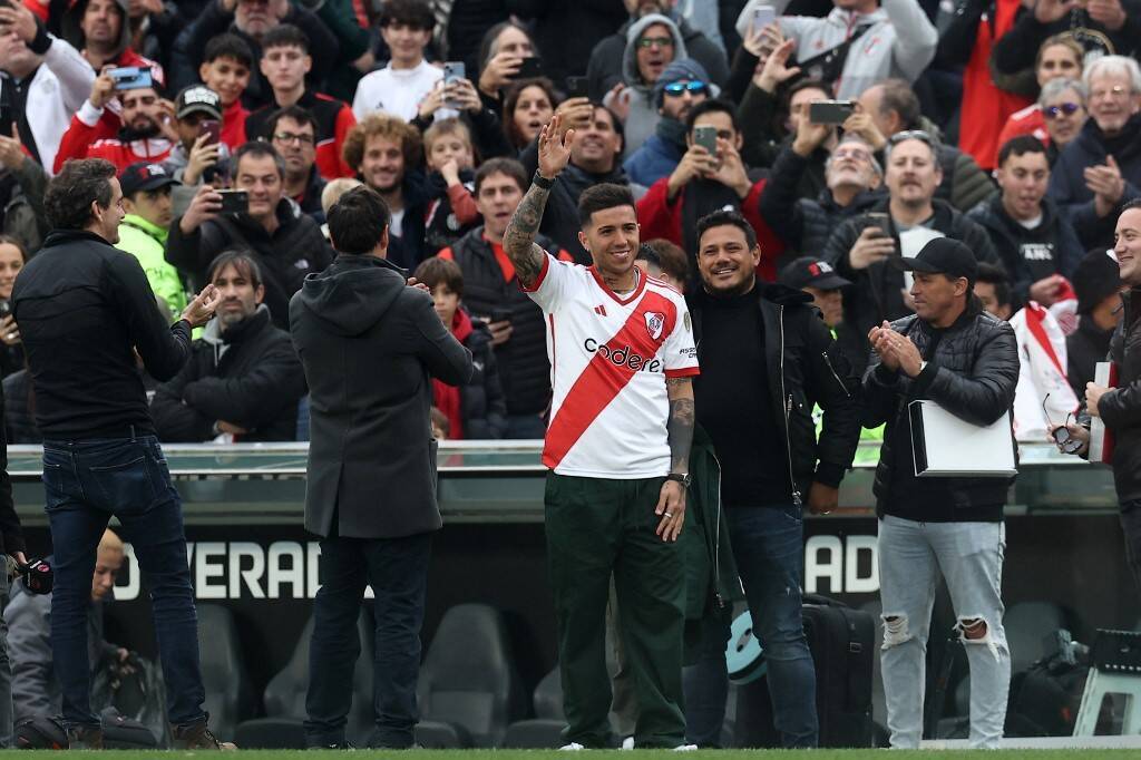 Argentine : le geste polémique des fans de River Plate contre les joueurs français ! (vidéo)