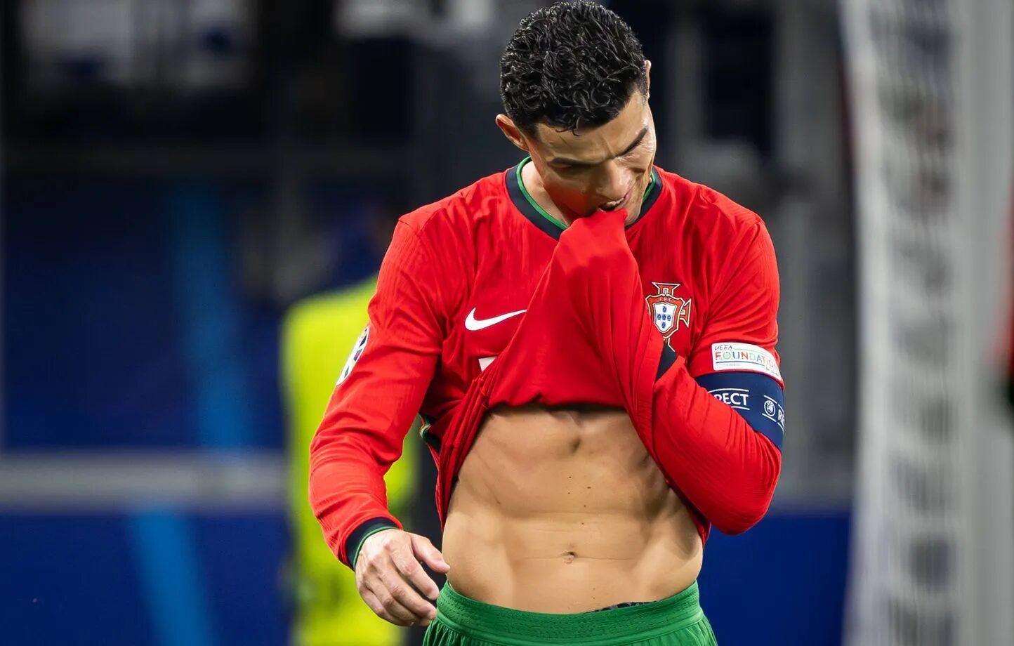 Ronaldo relégué au banc face à la France ? L'avis tranché des Portugais enflamme la toile 1 Ronaldo relégué au banc face à la France ? L'avis tranché des Portugais enflamme la toile
