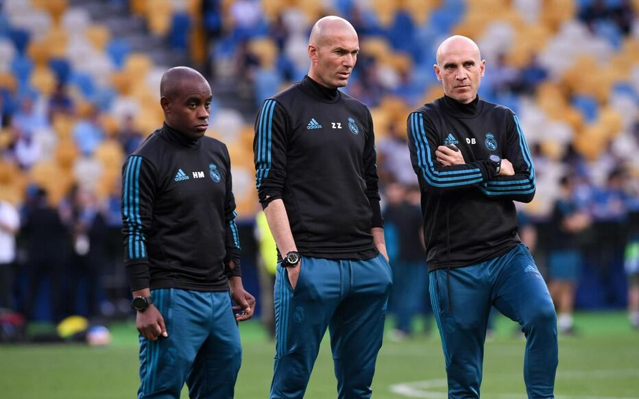 Zidane Envisage un Comeback 2 Zidane Envisage un Comeback