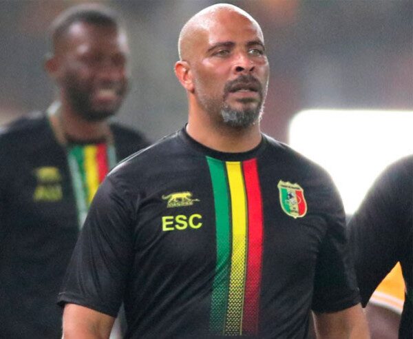 Mali : Eric Chelle s'oppose à son licenciement !