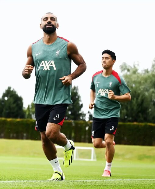 Mohamed Salah est rentré à Liverpool et a surpris tout le monde (PHOTO) 2 Salah