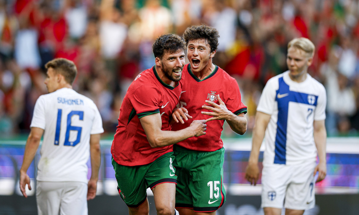 Transfert : Visite médicale actée, le PSG met la main sur un crack portugais après l'Euro 2024