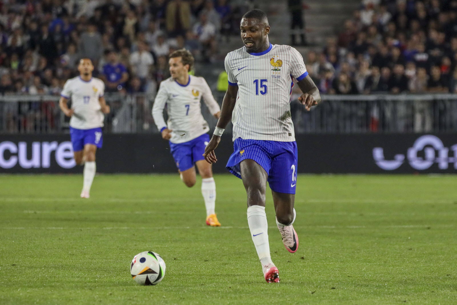 L'UEFA dévoile les plus mauvais attaquants de l'Euro 2024 avec Cristiano Ronaldo et 2 français 1 L'UEFA dévoile les plus mauvais attaquants de l'Euro 2024 avec Cristiano Ronaldo et 2 français
