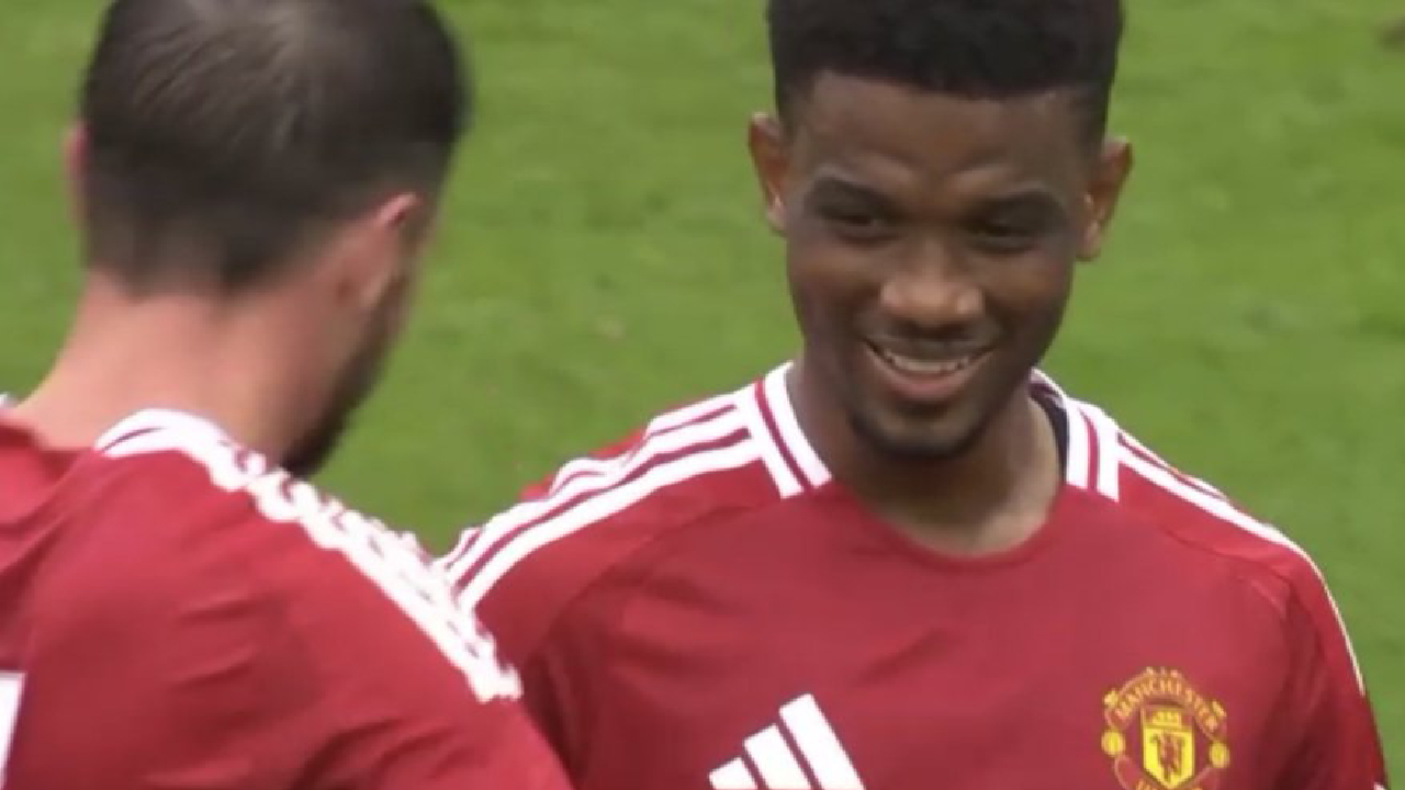 Rangers - Manchester United : Amad Diallo explose la toile avec un somptueux but (VIDEO)