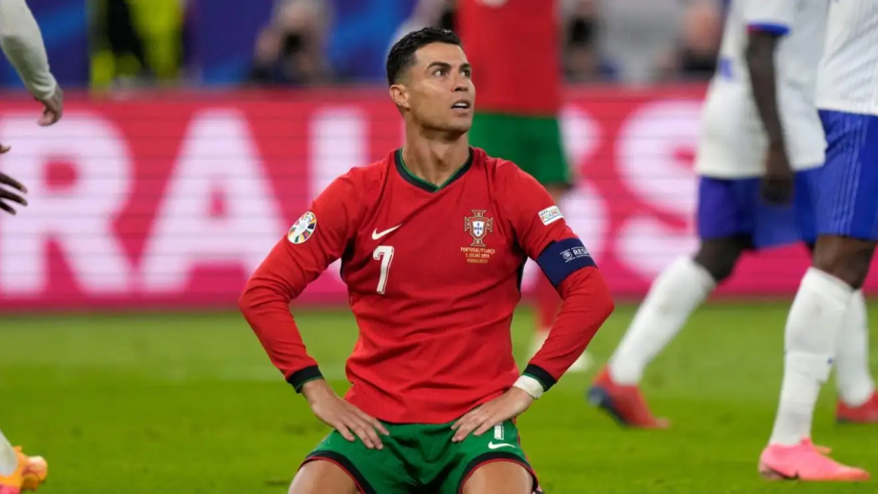 L'UEFA dévoile les plus mauvais attaquants de l'Euro 2024 avec Cristiano Ronaldo et 2 français 3 L'UEFA dévoile les plus mauvais attaquants de l'Euro 2024 avec Cristiano Ronaldo et 2 français