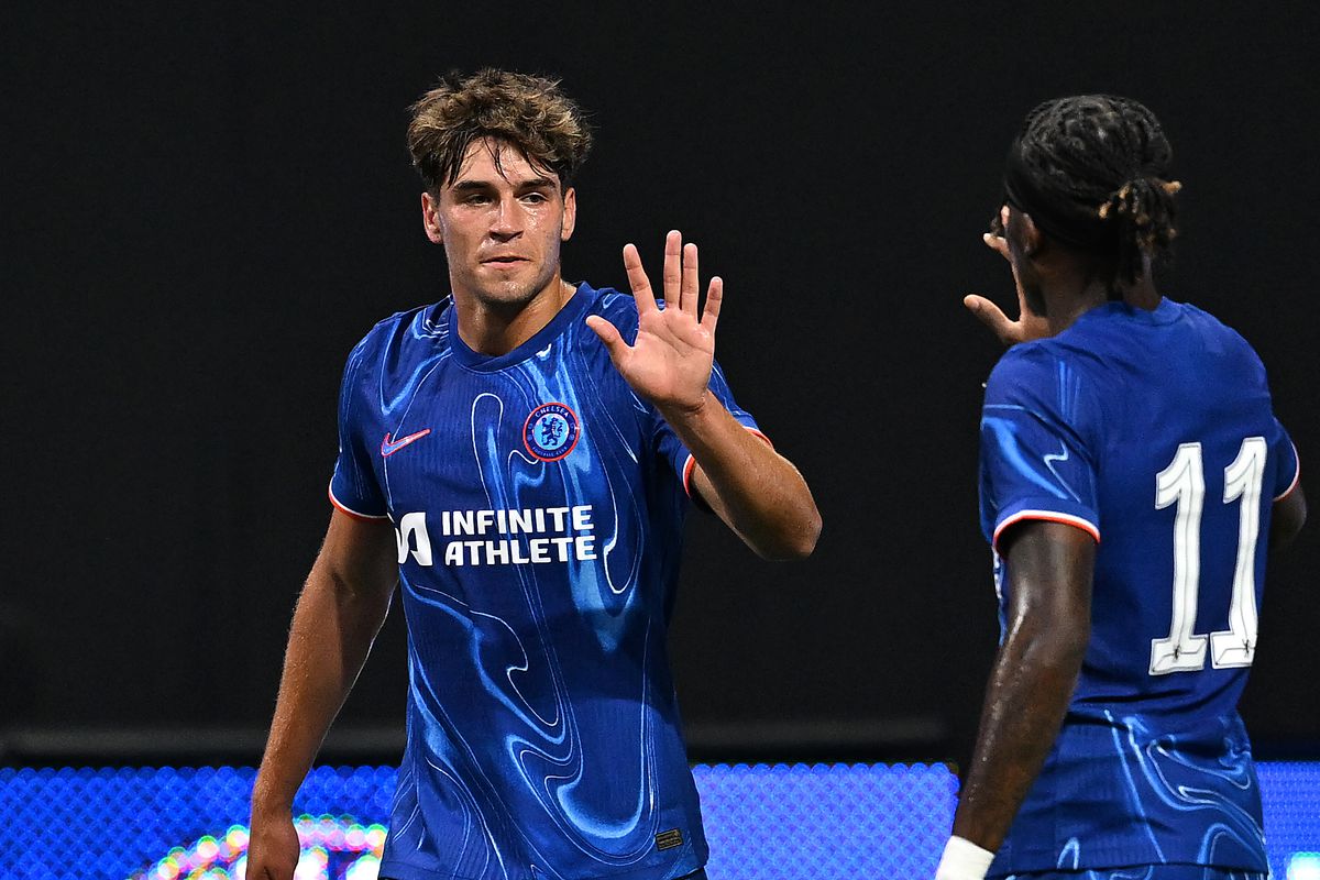 Chelsea : Le raté de la semaine signé par Marc Guiu, le concurrent de Nicolas Jackson (VIDEO)