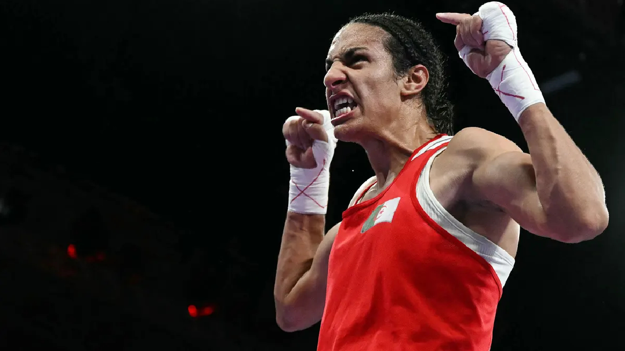3 jours après les JO, la boxeuse algérienne Imane Khelif prouve sa féminité (VIDÉO)