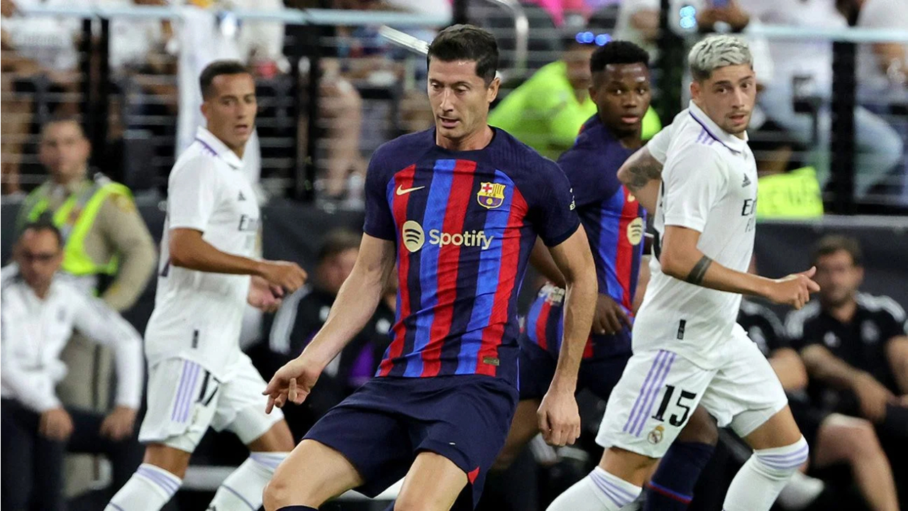 Comme avant le début de chaque saison, le Barça va défier ce samedi soir le Real Madrid dans la tournée américaine de pré-saison aux USA. Pour les amateurs de ce genre de rendez-vous, plusieurs options existent pour suivre la partie sur le continent africain.