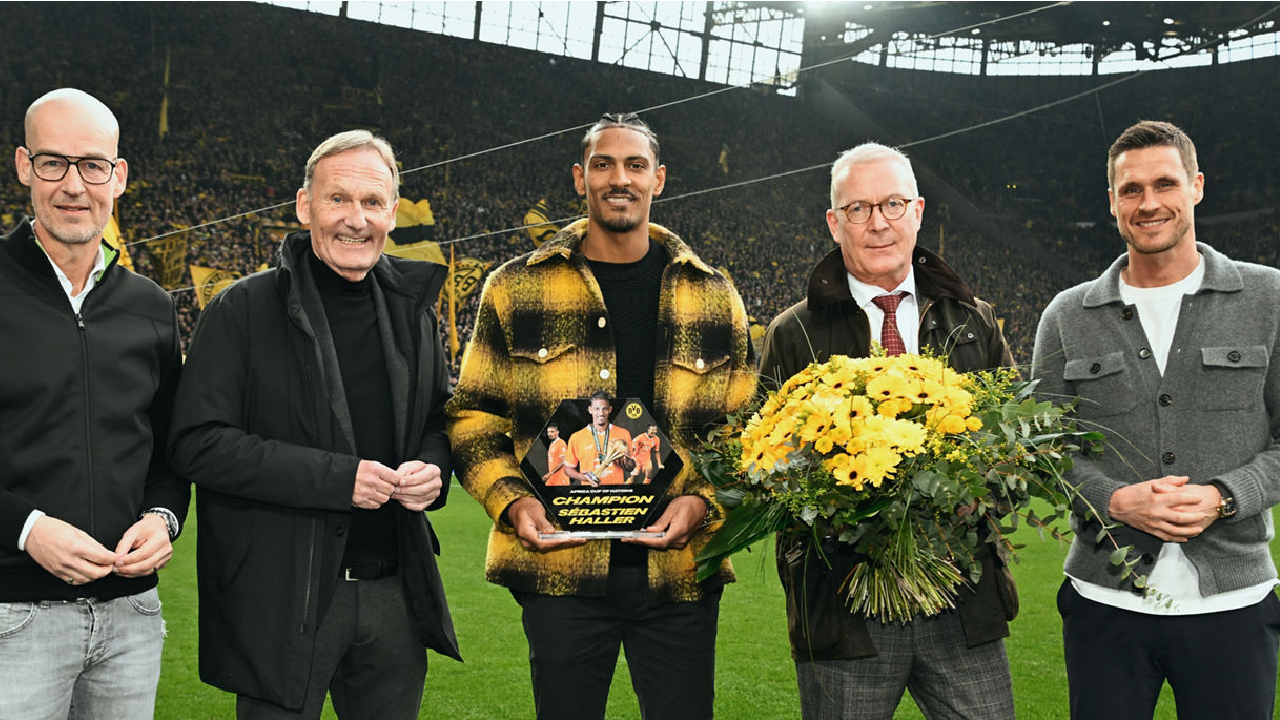 Transfert : Grosse surprise, Sébastien Haller quitte Dortmund et signe en Liga (officiel)
