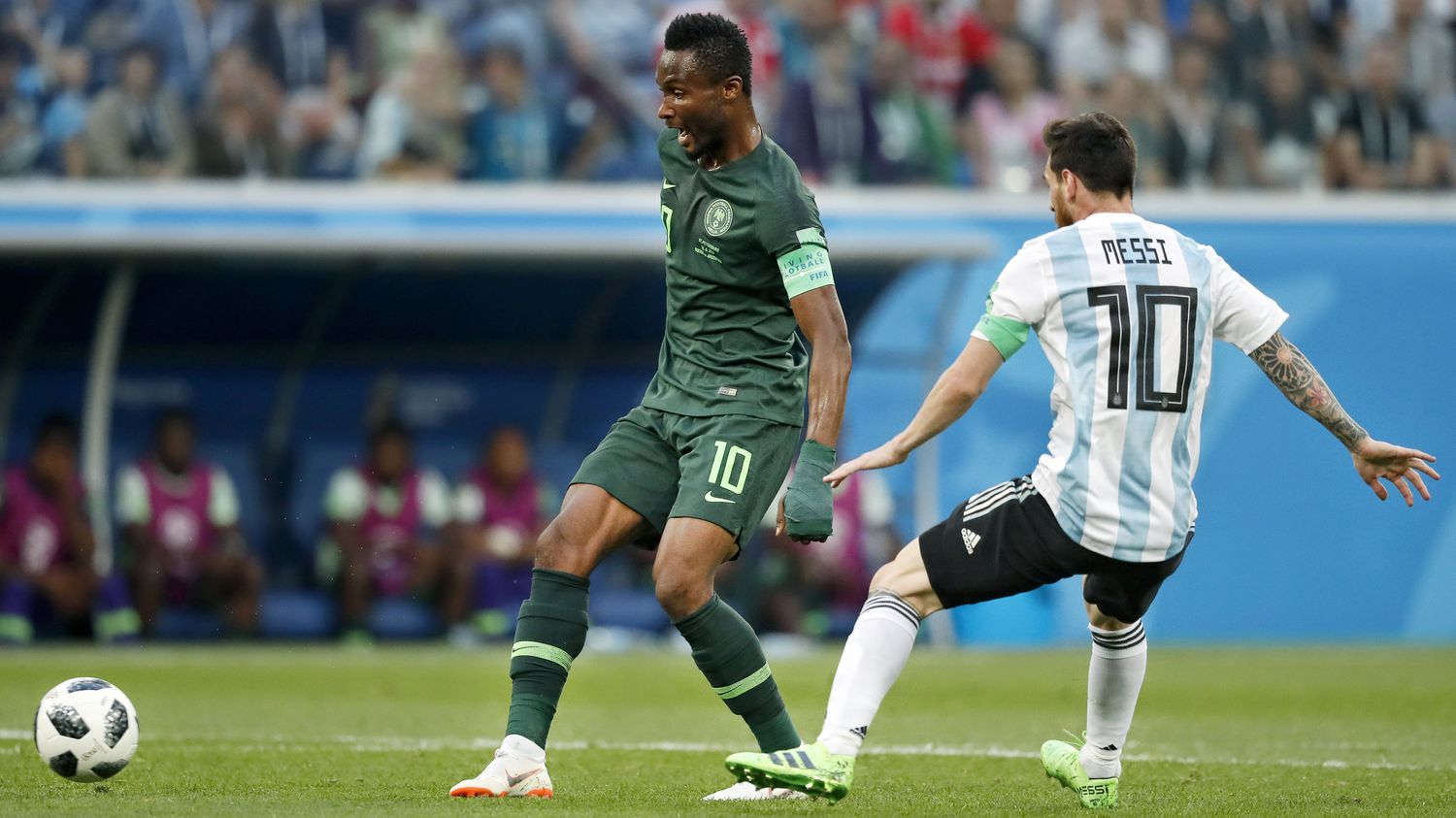 "tu as volé le Ballon d'Or" 1 La grosse pique d'Obi Mikel à Lionel Messi