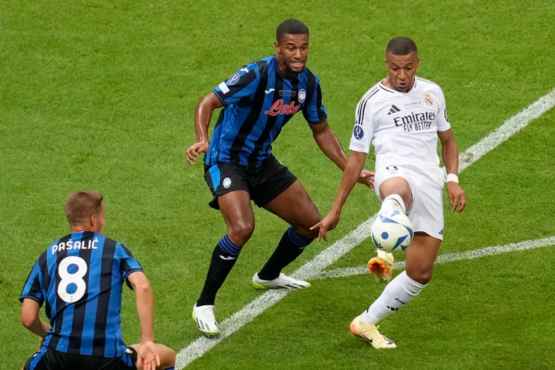 Les débuts de Mbappé au Real Madrid provoquent des tensions en Espagne