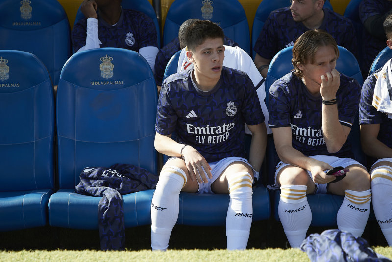 Modric : « Je parle beaucoup à Arda Güler maintenant, car Toni Kroos… »