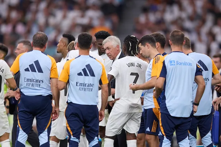 "C’est clair, au Real Madrid il y a beaucoup de stars, mais la vraie c'est lui", Vinicius, Mbappé et Bellingham écartés