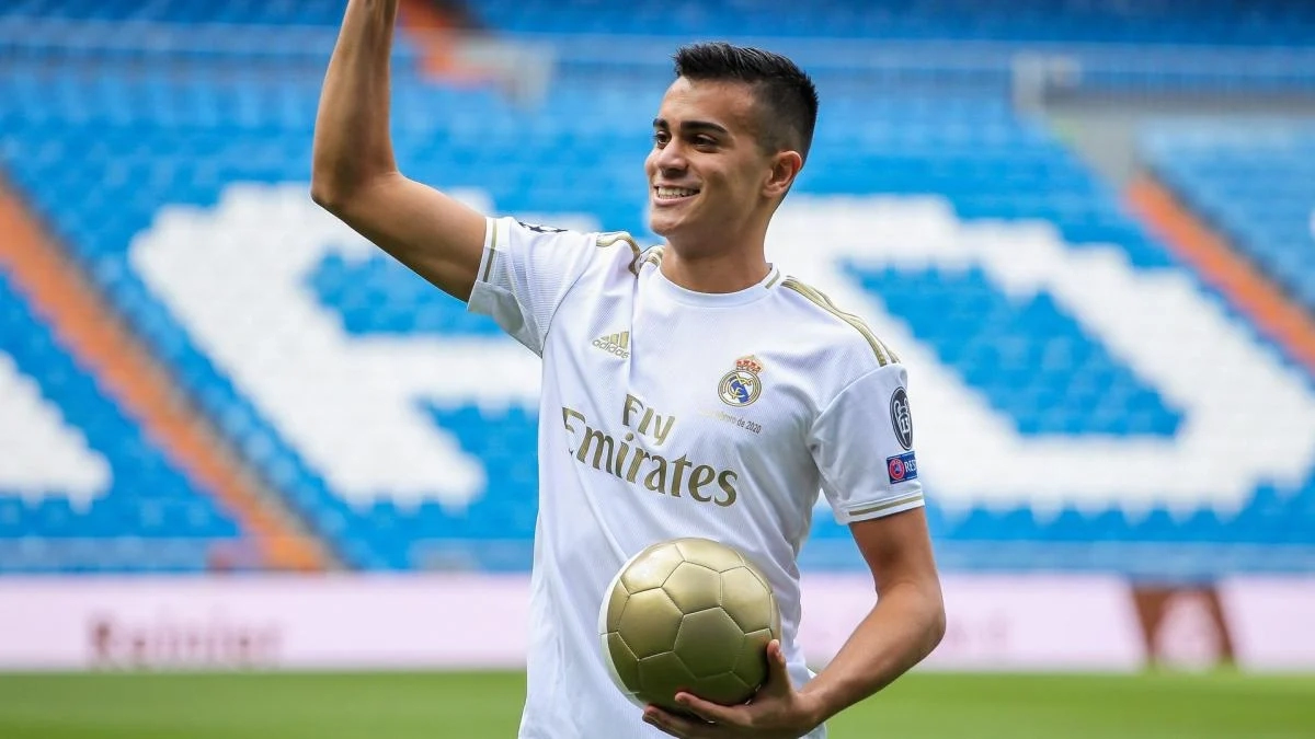 Real Madrid : ce milieu de terrain plie bagage, un autre départ confirmé !