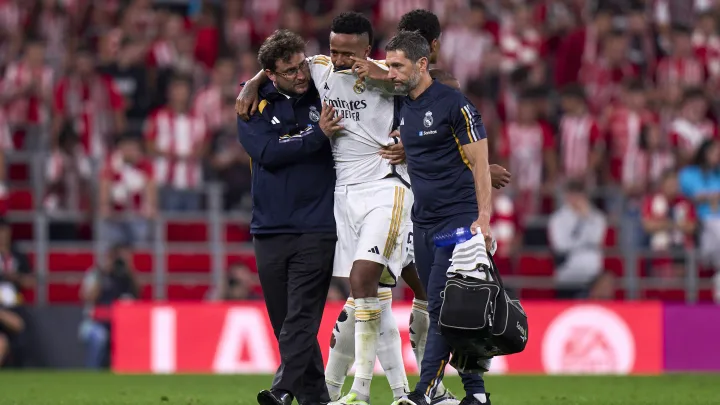 Real Madrid : Après Tchouameni et Mendy, une autre mauvaise nouvelle frappe Carlo Ancelotti 