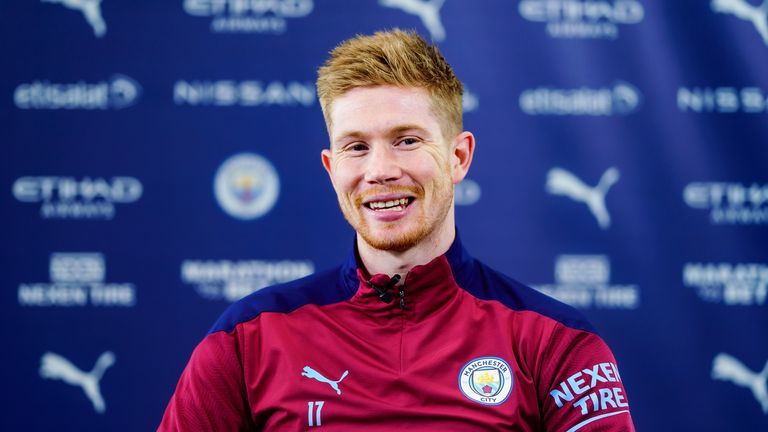 Kevin De Bruyne fait une surprise en désignant le meilleur joueur de l’histoire de Man City 1 Kevin De Bruyne fait une surprise en désignant le meilleur joueur de l’histoire de Man City