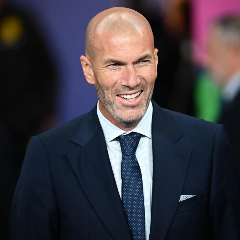 Zinédine Zidane, c’est terminé ? La légende face à un tournant décisif 2 Zinédine Zidane, c’est terminé ? La légende face à un tournant décisif